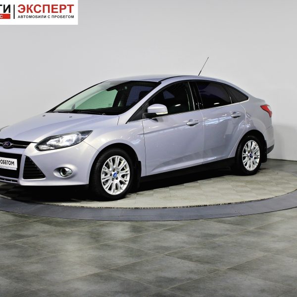 Ford Focus, III