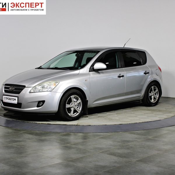 Kia Ceed, I