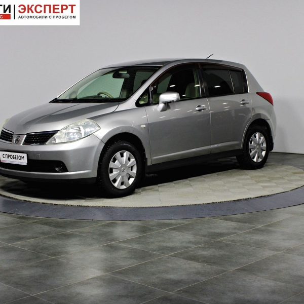 Nissan Tiida C11 (2004—2012)