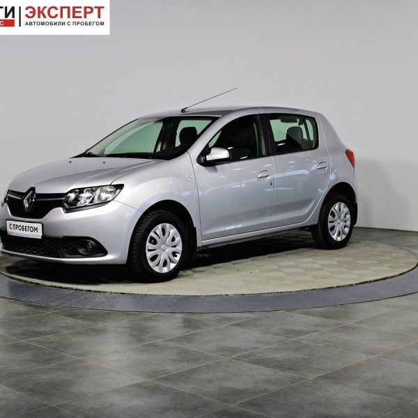 Renault Sandero II (2013—2018)