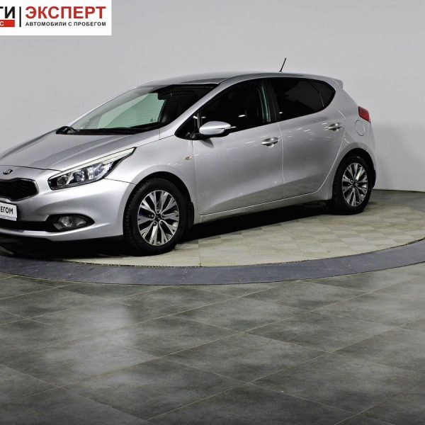 Kia Ceed JD (2012—2015)