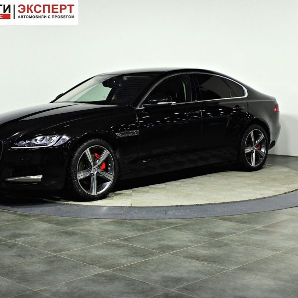 Jaguar XF II (2015—2020)